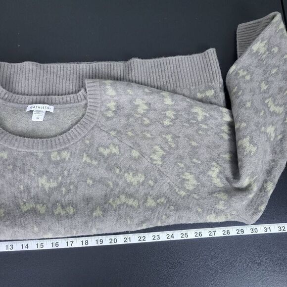 Athleta Womens Hawthorn Merino Wool Sweater Gray Size 3X Textured Animal Print - Picture 6 of 7